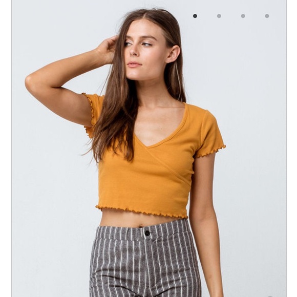 Tilly's Tops - [Tillys] crop top